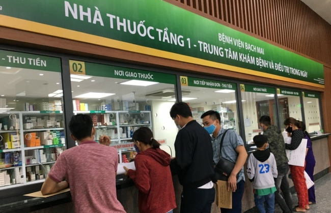 Tuyệt đối không để người bệnh bảo hiểm y tế phải tự mua thuốc thuộc danh mục được hưởng