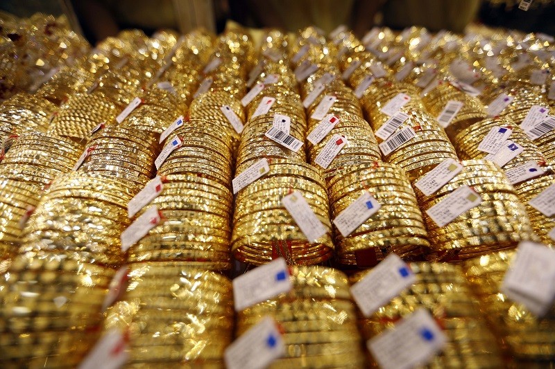 Giá vàng hôm nay 1/7: Giá vàng thế giới giảm, sắp chạm ngưỡng 1.800 USD/ounce