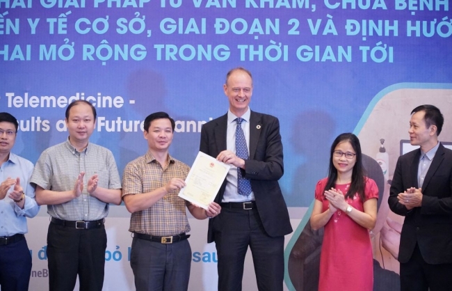 Ứng dụng khám chữa bệnh từ xa tuyến y tế cơ sở, người dân được hưởng lợi