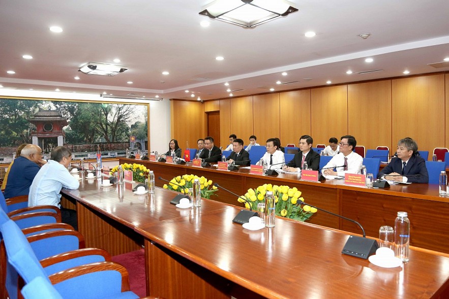 Bộ trưởng Hồ Đức Phớc tiếp xã giao tân Đại sứ Cuba tại Việt Nam