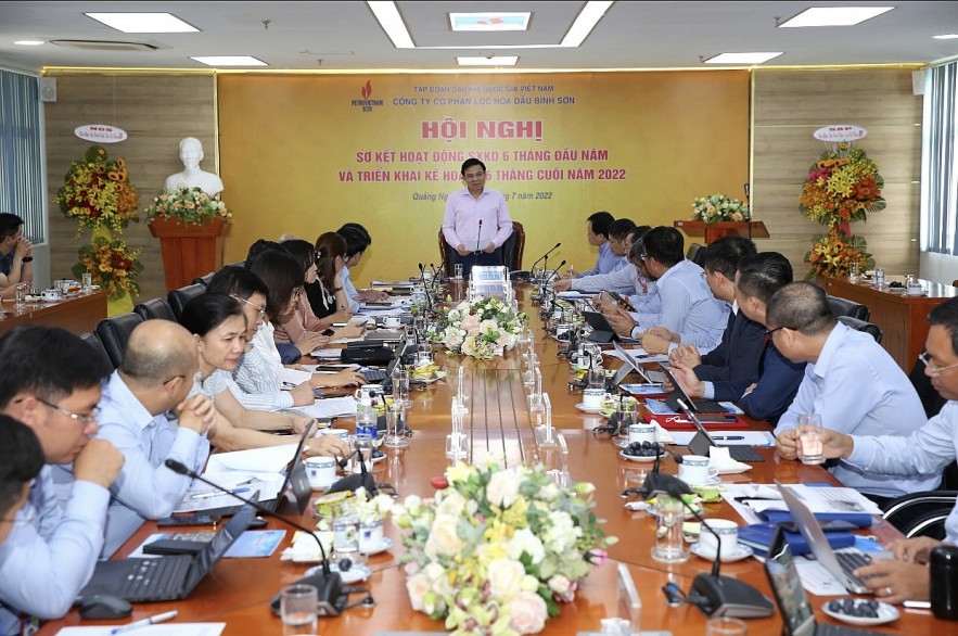 Đoàn công tác PVN làm việc tại BSR