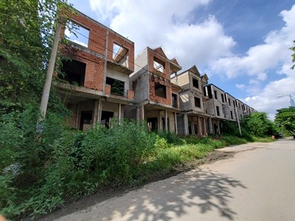 TP. Hồ Chí Minh: Nhiều biệt thự, nhà ở bỏ hoang gây lãng phí lớn