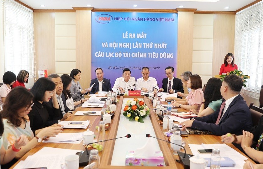 Hiệp hội Ngân hàng Việt Nam ra mắt Ban chủ nhiệm Câu lạc bộ Tài chính tiêu dùng
