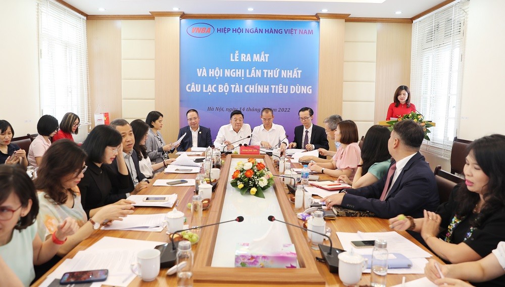 Hiệp hội Ngân hàng Việt Nam ra mắt Ban chủ nhiệm Câu lạc bộ Tài chính tiêu dùng