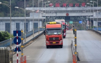 Tìm giải pháp tạo thuận lợi cho hoạt động xuất nhập khẩu tại cửa khẩu Việt - Trung