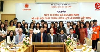 Thành lập quỹ học bổng dành cho sinh viên xuất sắc ngành logistics
