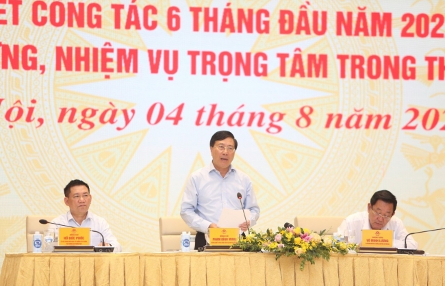 Báo chí cần phối hợp với lực lượng chức năng đấu tranh chống buôn lậu