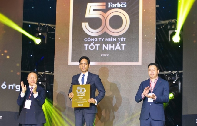 vndirect duoc vinh danh top 50 cong ty niem yet tot nhat viet nam 2022