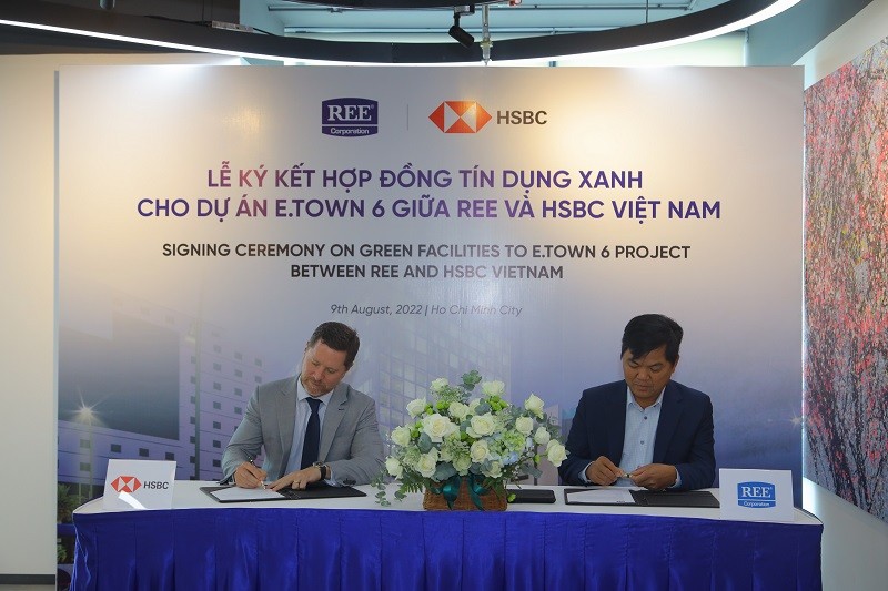HSBC Việt Nam tài trợ tín dụng xanh trị giá 900 triệu đồng cho dự án bất động sản của Tập đoàn REE