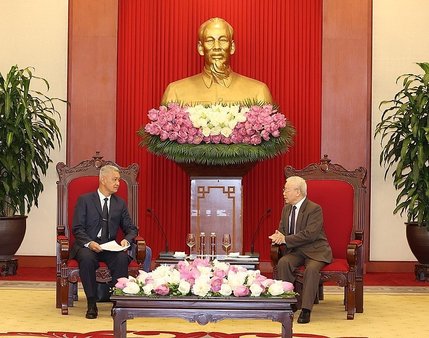 Tổng Bí thư Nguyễn Phú Trọng tiếp Bí thư Thành ủy Vientiane