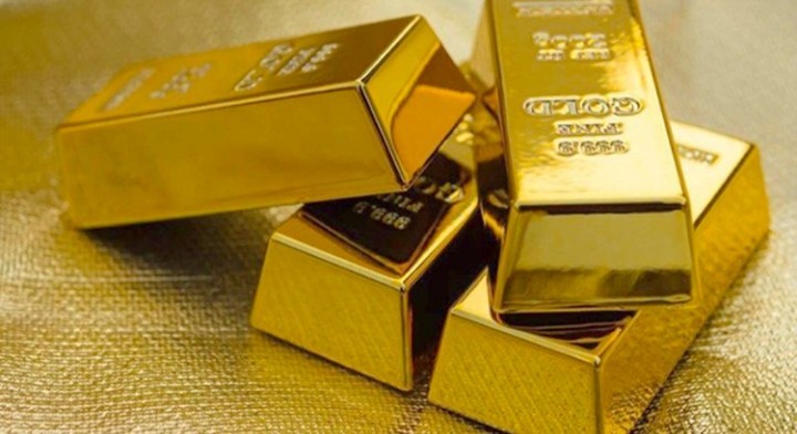 Giá vàng hôm nay 12/8: Vàng giảm giá bất chấp USD suy yếu