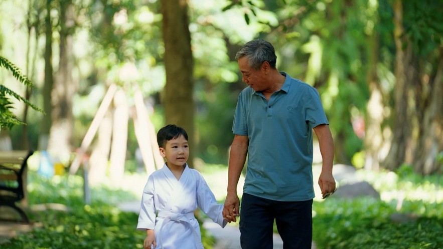 Người già Việt Nam cần môi trường sống trong lành để “vừa thọ vừa khoẻ” như người Nhật