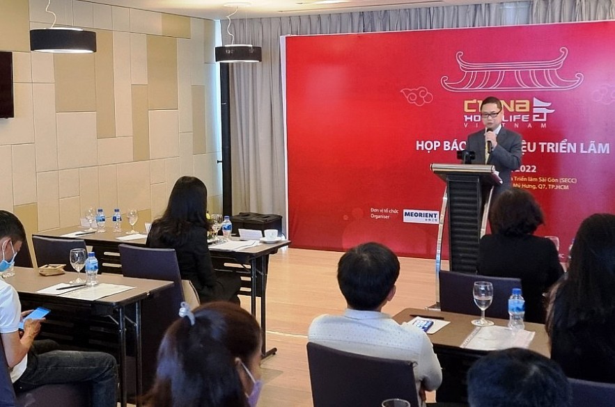 Ông Nguyễn Bá Vinh - CEO Công ty Veas chia sẻ thông tin về triển lãm China Home Life lần đầu tiên tại Việt Nam. Ảnh Đỗ Doãn