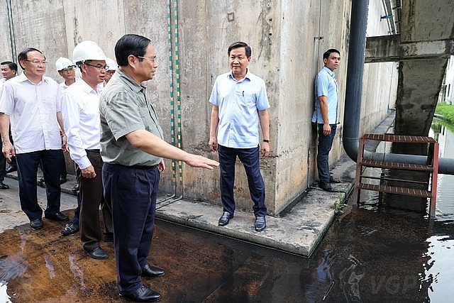 Hình ảnh Thủ tướng kiểm tra, khảo sát thực địa dự án Đạm Ninh Bình