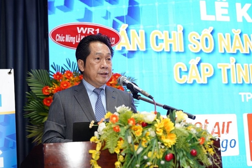 Chủ tịch Hiệp hội VLA chia sẻ thông tin về chỉ số Năng lực cạnh tranh logisitcs cấp tỉnh của Việt Nam. Ảnh Đỗ Doãn