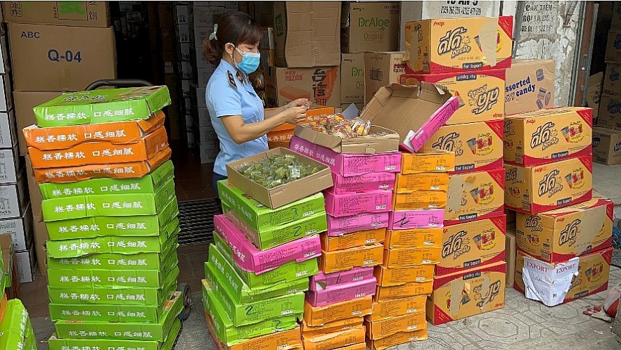 Hà Nội: Thu giữ gần 11.000 bánh trung thu giá rẻ không rõ nguồn gốc