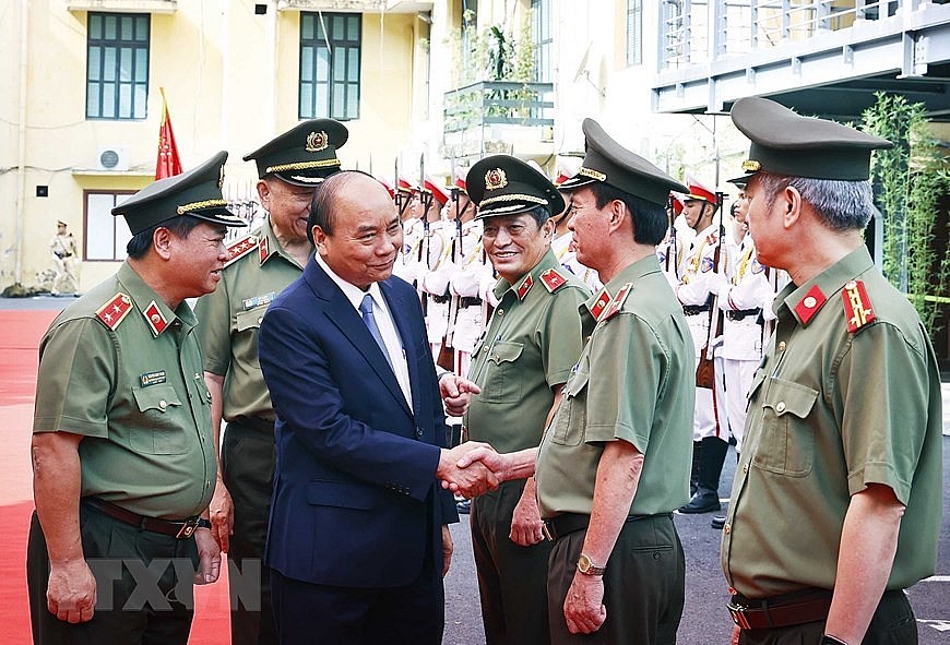 Chủ tịch nước Nguyễn Xuân Phúc thăm và làm việc với Cục An ninh Kinh tế của Bộ Công an