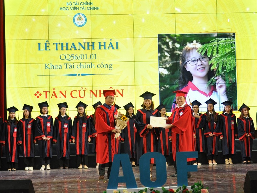 Học viện Tài chính trao bằng tốt nghiệp đại học cho gần 3.700 sinh viên