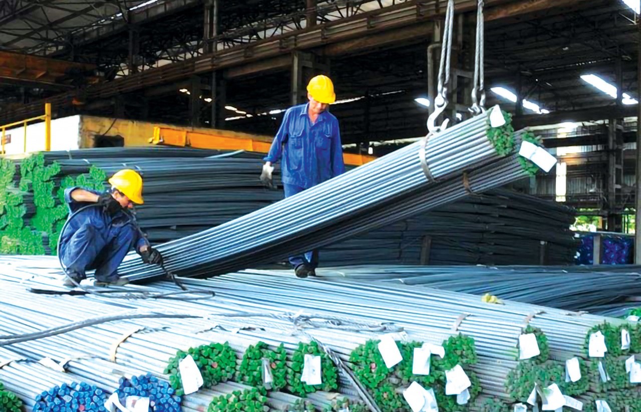 Sau nhiều lần giảm giá, ngành thép vẫn đối mặt với nhiều rủi ro