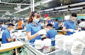 Chính sách tài khóa đi đầu trong hỗ trợ phục hồi nền kinh tế