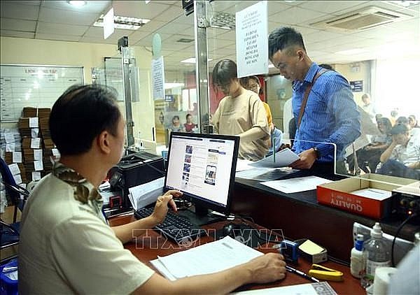 Record rise seen in number of new, resuming firms in 8 months