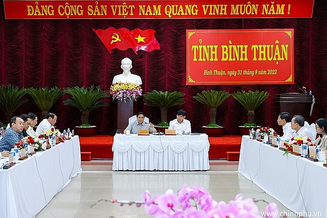 Thủ tướng Phạm Minh Chính làm việc với Ban Thường vụ Tỉnh ủy Bình Thuận