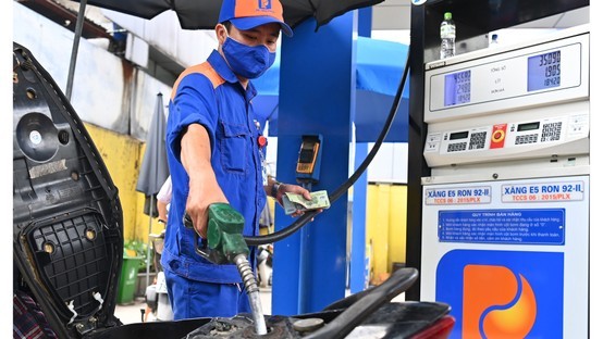 TP. Hồ Chí Minh: Không để nguồn cung xăng dầu bị gián đoạn