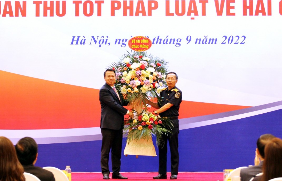 Hải quan Việt Nam tạo thuận lợi cho thương mại và logistics phát triển