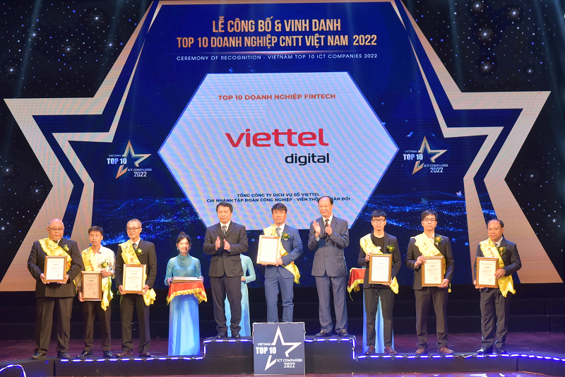 Viettel đứng đầu TOP 10 doanh nghiệp công nghệ thông tin Việt Nam