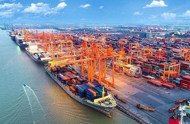 Trade surplus hits US$ 5.49 billion in January-August