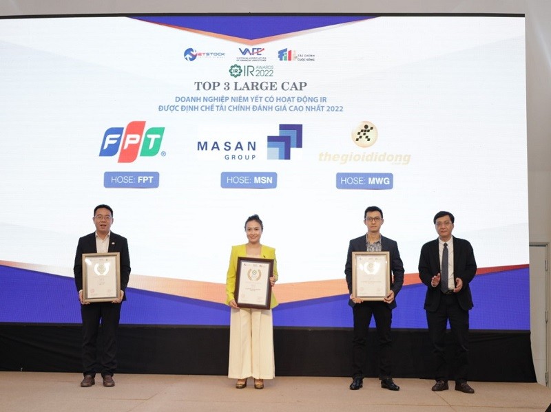 FPT là doanh nghiệp nhóm vốn hóa lớn duy nhất giành giải kép tại Giải thưởng IR 2022
