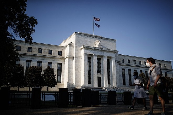 Fed đẩy nhanh cuộc chiến chống lạm phát bất chấp rủi ro cho nền kinh tế