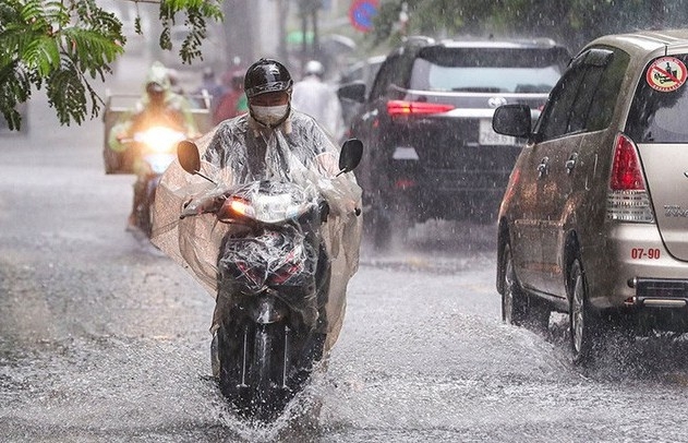 Thời tiết ngày 25/9: Thanh Hóa đến Quảng Bình mưa rất to, bão Noru tiến vào biển Đông