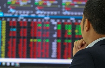 Chứng khoán hôm nay (26/9): VN-Index giảm sâu, dòng tiền lớn bắt đáy