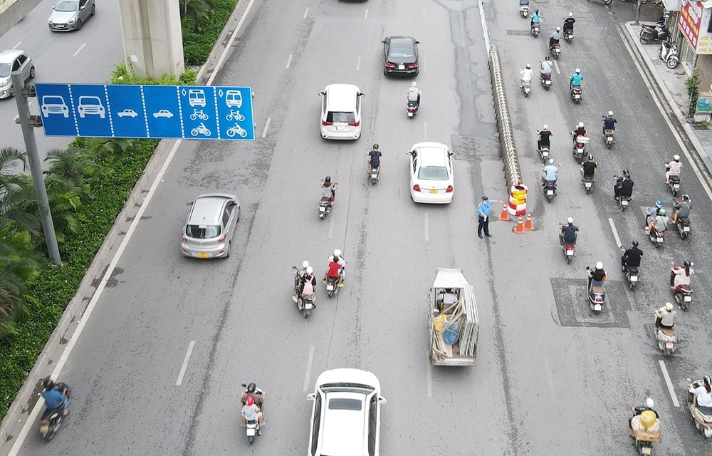 Hà Nội tiếp tục thí điểm phân làn giao thông trên tuyến đường Nguyễn Trãi