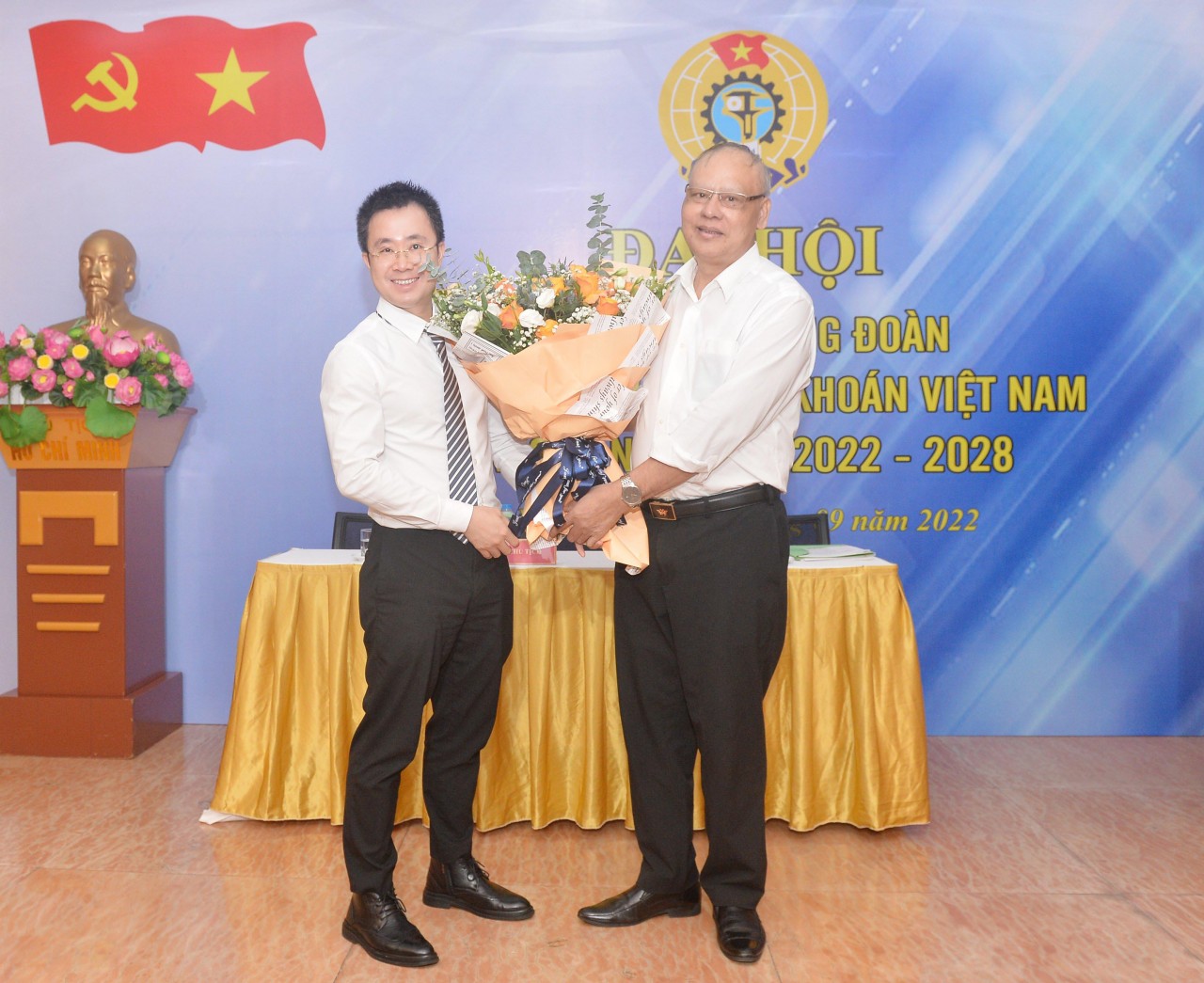 Sở Giao dịch Chứng khoán Việt Nam thành lập công đoàn cơ sở