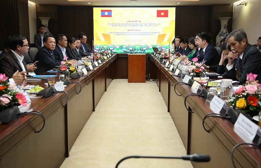 Kho bạc Nhà nước chia sẻ kinh nghiệm về cải cách, hiện đại hóa với Bộ Tài chính Lào