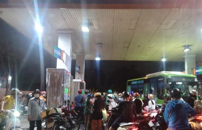 TP. Hồ Chí Minh: Khắc phục sự cố thiếu hụt xăng dầu cục bộ