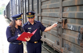 Phát huy lợi thế lớn cho hàng xuất khẩu từ vận tải đường sắt