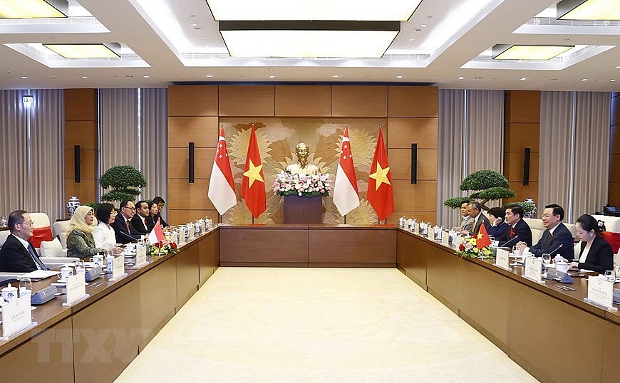 Hình ảnh Chủ tịch Quốc hội hội kiến Tổng thống Cộng hòa Singapore Hình ảnh Chủ tịch Quốc hội hội kiến Tổng thống Cộng hòa Singapore