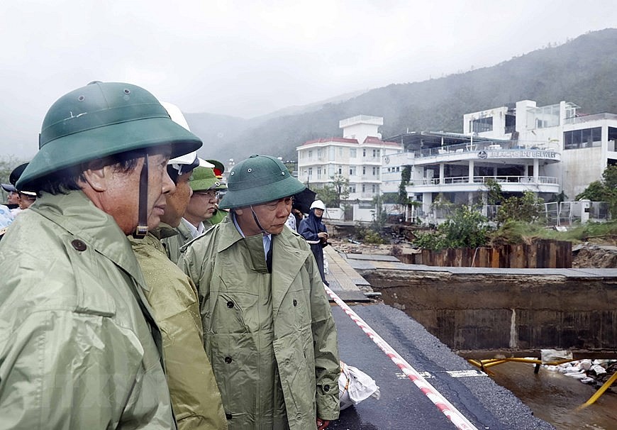 Chủ tịch nước kiểm tra công tác khắc phục thiệt hại mưa bão ở Đà Nẵng