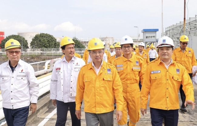 Chủ tịch HĐTV Petrovietnam Hoàng Quốc Vượng kiểm tra Dự án kho chứa 1 triệu tấn LNG Thị Vải