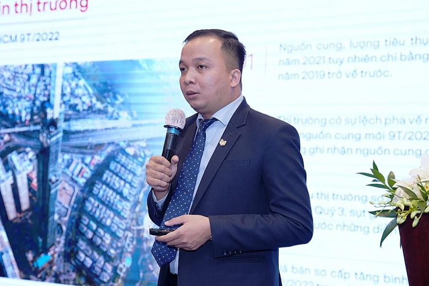 Chuyên gia bất động sản của DKRA Group nêu giải pháp tháo gỡ vướng mắc nguồn cung cho thị trường tại Diễn đàn.