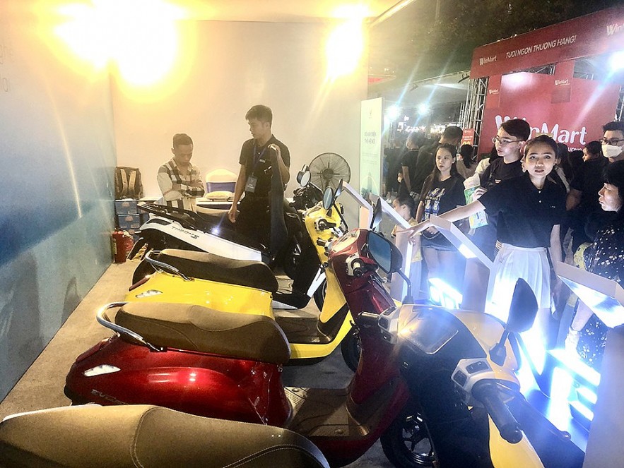 Lễ hội “Tự hào hàng Việt Nam”, “Tinh hoa hàng Việt Nam” trên phố đi bộ Hồ Gươm Lễ hội “Tự hào hàng Việt Nam”, “Tinh hoa hàng Việt Nam” trên phố đi bộ Hồ Gươm