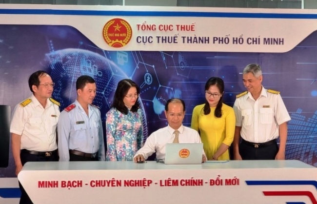 TP. Hồ Chí Minh: Mở thưởng kỳ đầu tiên chương trình ''Hóa đơn may mắn''