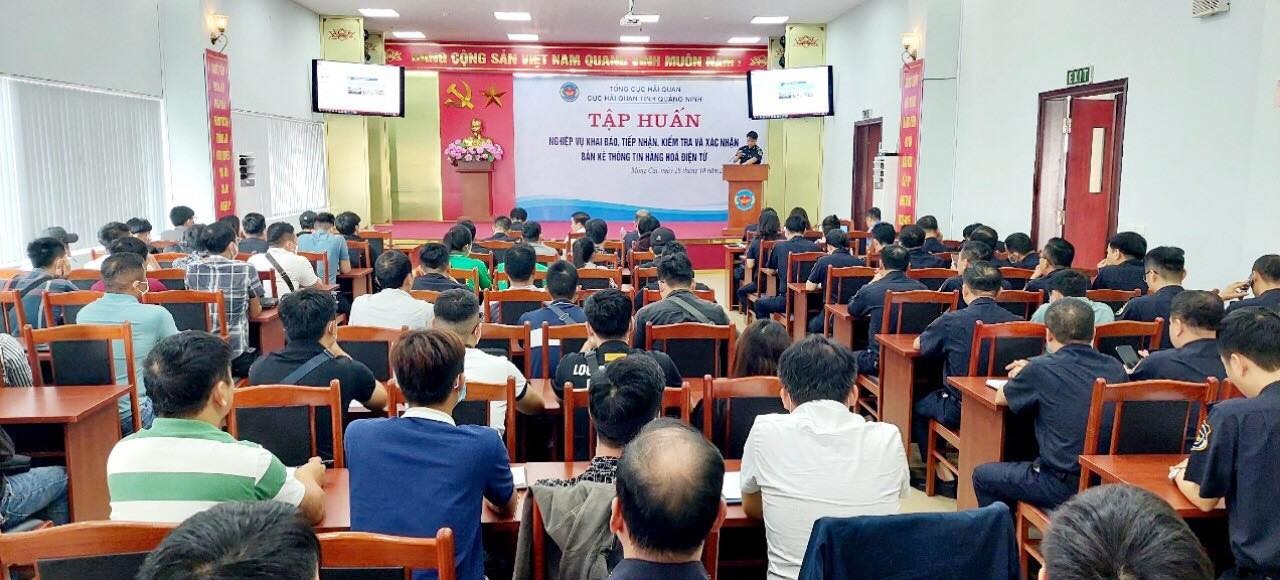 Tập huấn nghiệp vụ mới về bản kê thông tin hàng hóa nhập khẩu điện tử