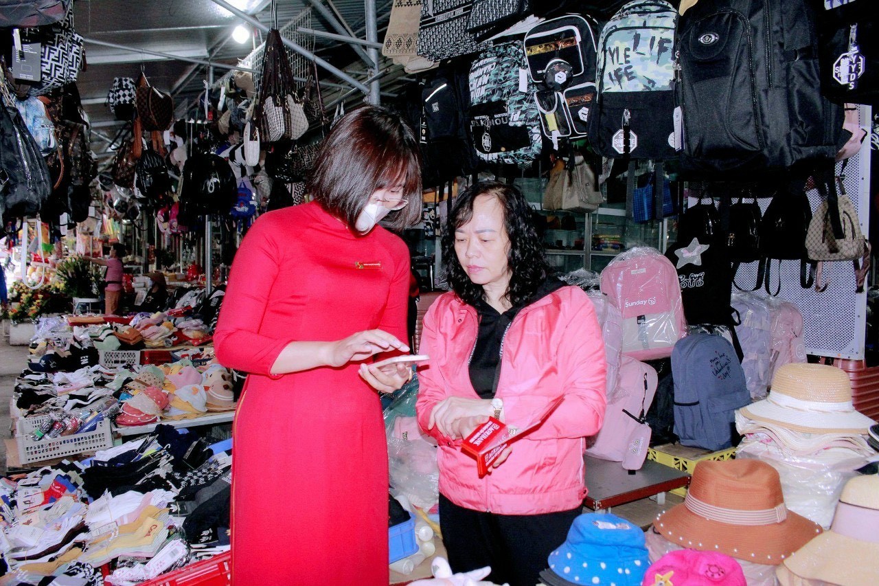 Quảng Ninh: Thúc đẩy thanh toán không dùng tiền mặt
