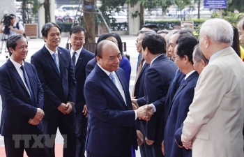 Chủ tịch nước Nguyễn Xuân Phúc dự Lễ kỷ niệm 40 năm Ngày Nhà giáo Việt Nam