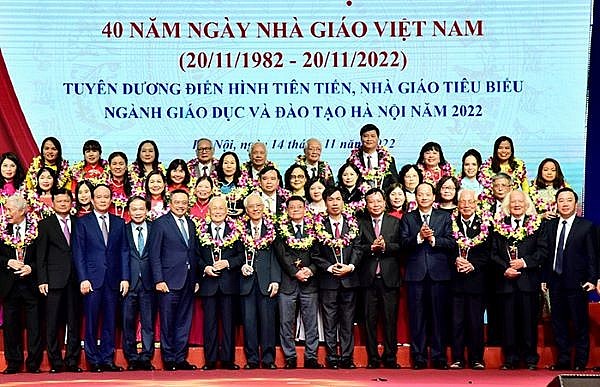 Hà Nội tuyên dương các điển hình tiên tiến, nhà giáo tiêu biểu