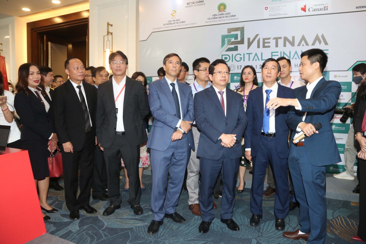 Chùm ảnh Hội thảo - Triển lãm về tài chính số trong quản lý ngân sách mhà nước năm 2022 Chùm ảnh Hội thảo - Triển lãm về tài chính số trong quản lý ngân sách mhà nước năm 2022